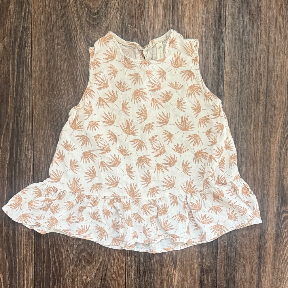 Sleeveless Ruffle Hem Top with Leaf Print